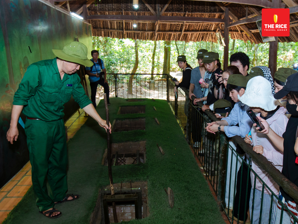 Tour Địa Đạo Củ Chi