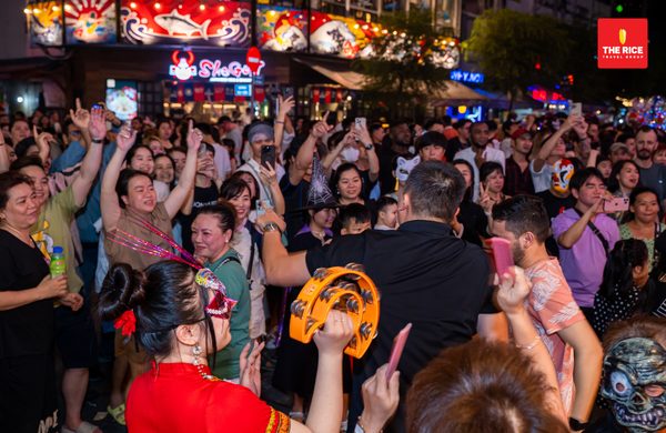 Bui Vien Street at night - an attractive destination for those with a youthful and vibrant spirit