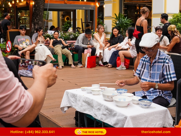 From The Rice Hotel, you can easily access many of the city's popular tourist attractions.