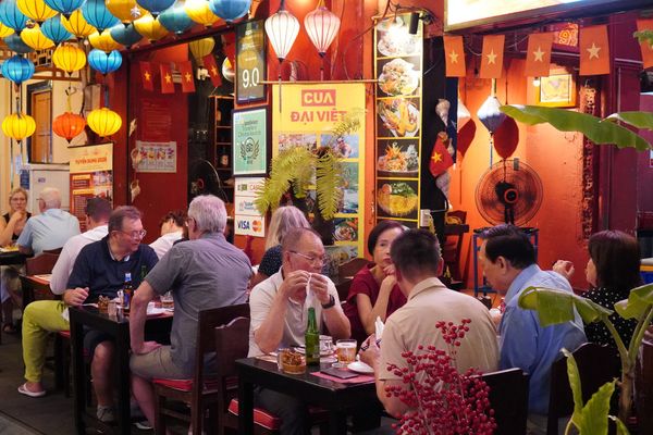 There are many good, high-quality restaurants around The Rice Hotel.