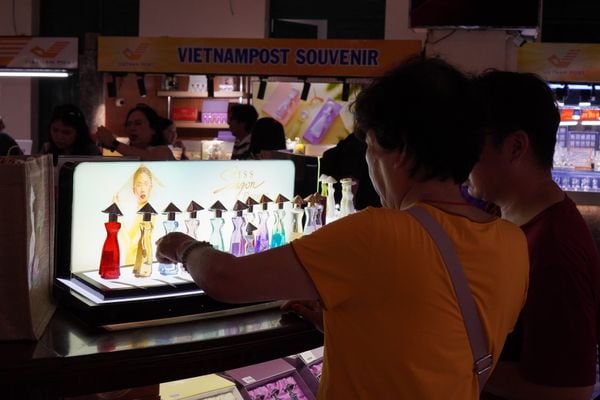 Come visit the Ho Chi Minh City Post Office to experience it for yourself!