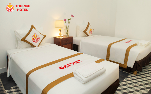 Staying at The Rice Hotel, you can enjoy the vibrant atmosphere of the city without having to travel far