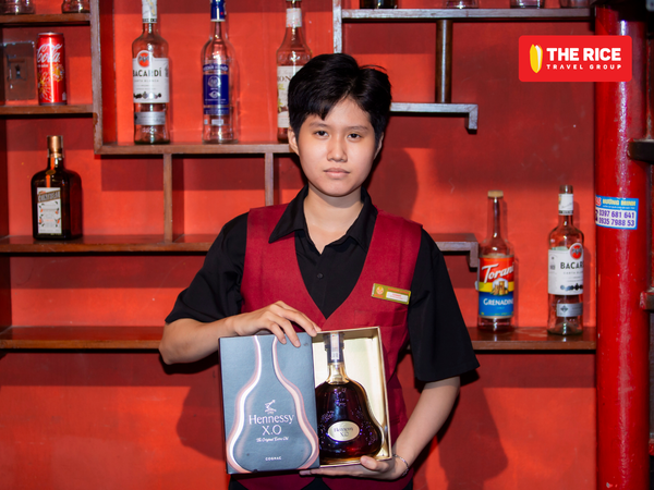 Nhà hàng có đa dạng thức uống, bartender có kiến thức bài bản