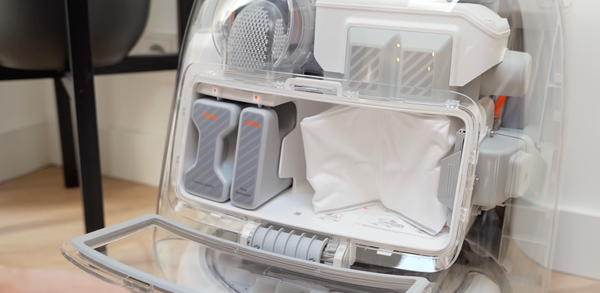 Hệ thống dung dịch khử mùi riêng biệt trên ROMO P