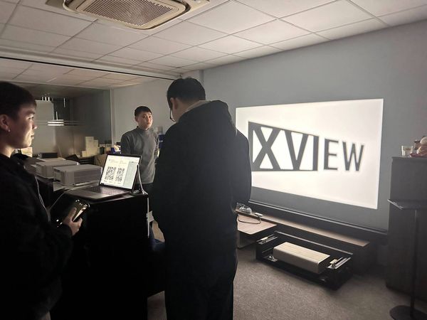 Thương hiệu máy chiếu Xview