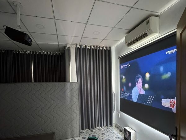 Xview NF300 GTV chiếu