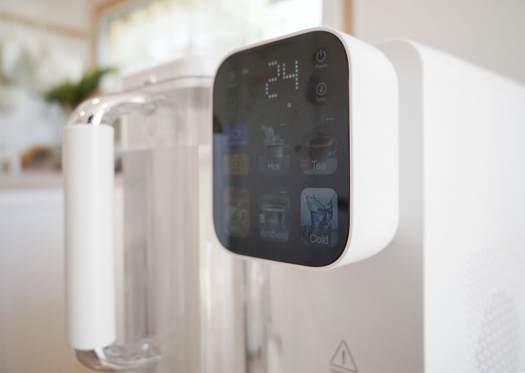 Máy lọc nước để bàn có giao diện trực quan, dễ sử dụng
