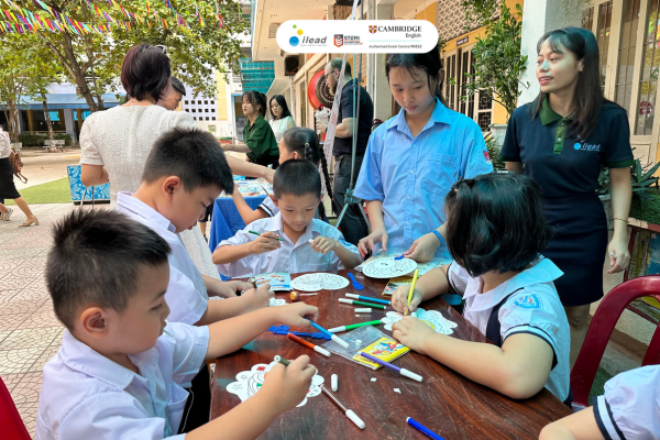iLEAD AMA tổ chức hoạt động trải nghiệm cho học sinh tại các trường tiểu học Huế