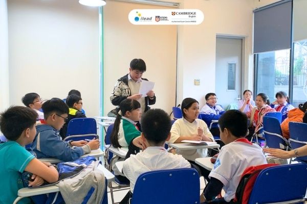 Hoạt động Debate chuẩn Cambridge giúp học viên cải thiện khả năng giao tiếp