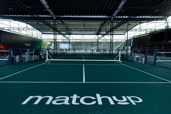 Người chơi pickleball đặt sân — cộng đồng pickleball TPHCM