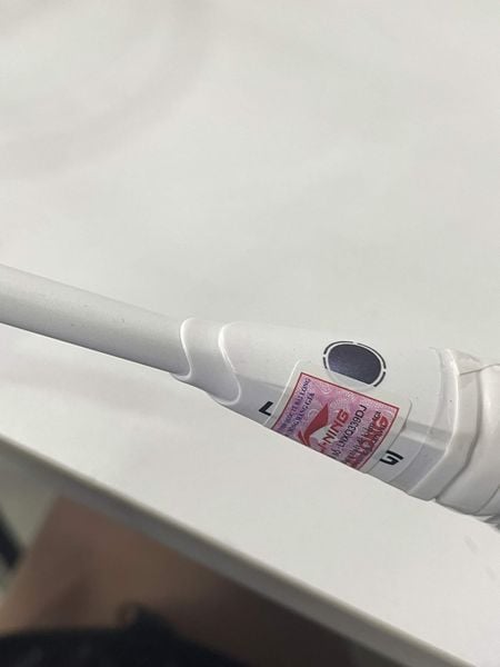 Cách nhận biết vợt Li-Ning chính hãng — so sánh thiết kế và độ hoàn thiện hàng thật và hàng giả