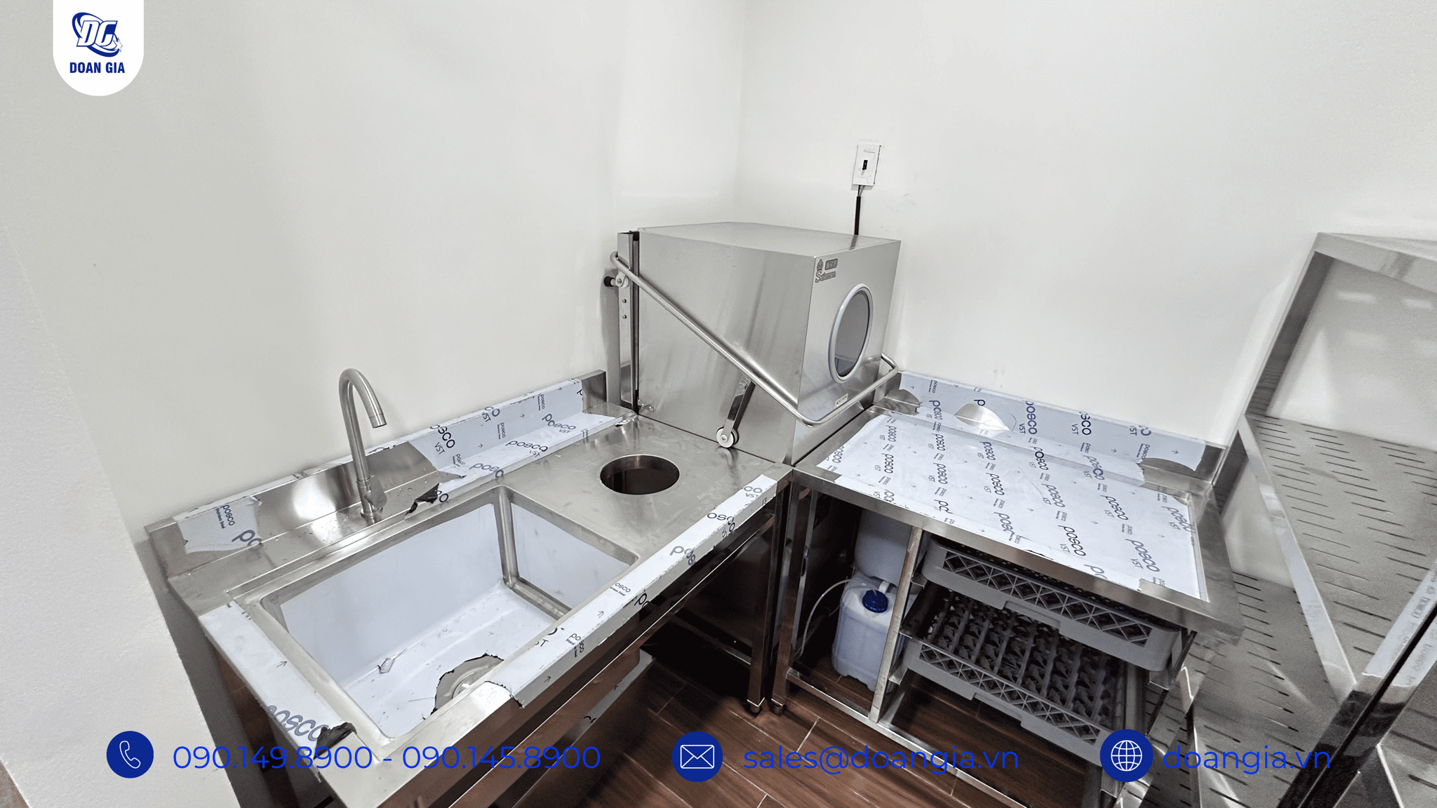 máy rửa chén công nghiệp solomon