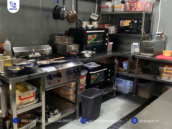thiết kế thi công bếp nhà hàng