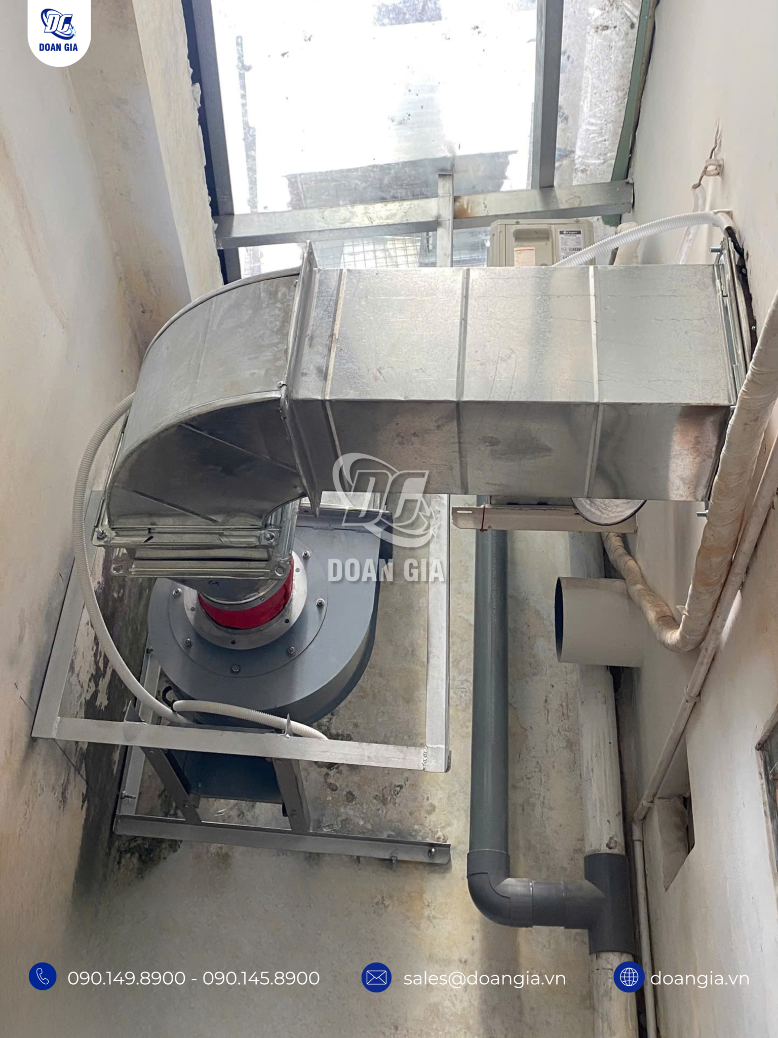 chụp hút mùi inox