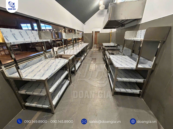 thiết kế và thi công bếp