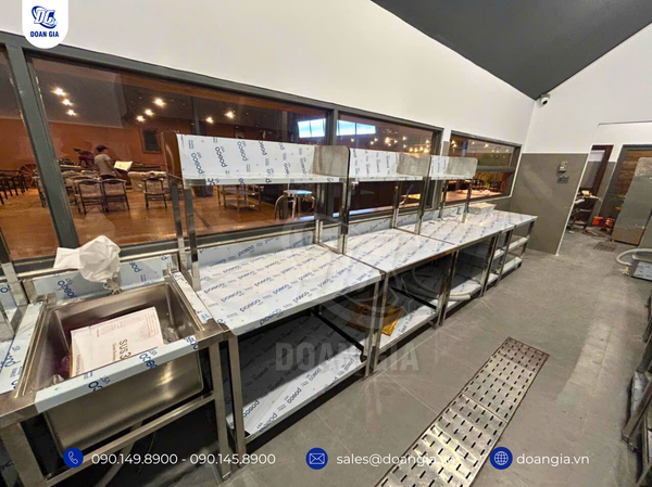 thiết bị bếp inox