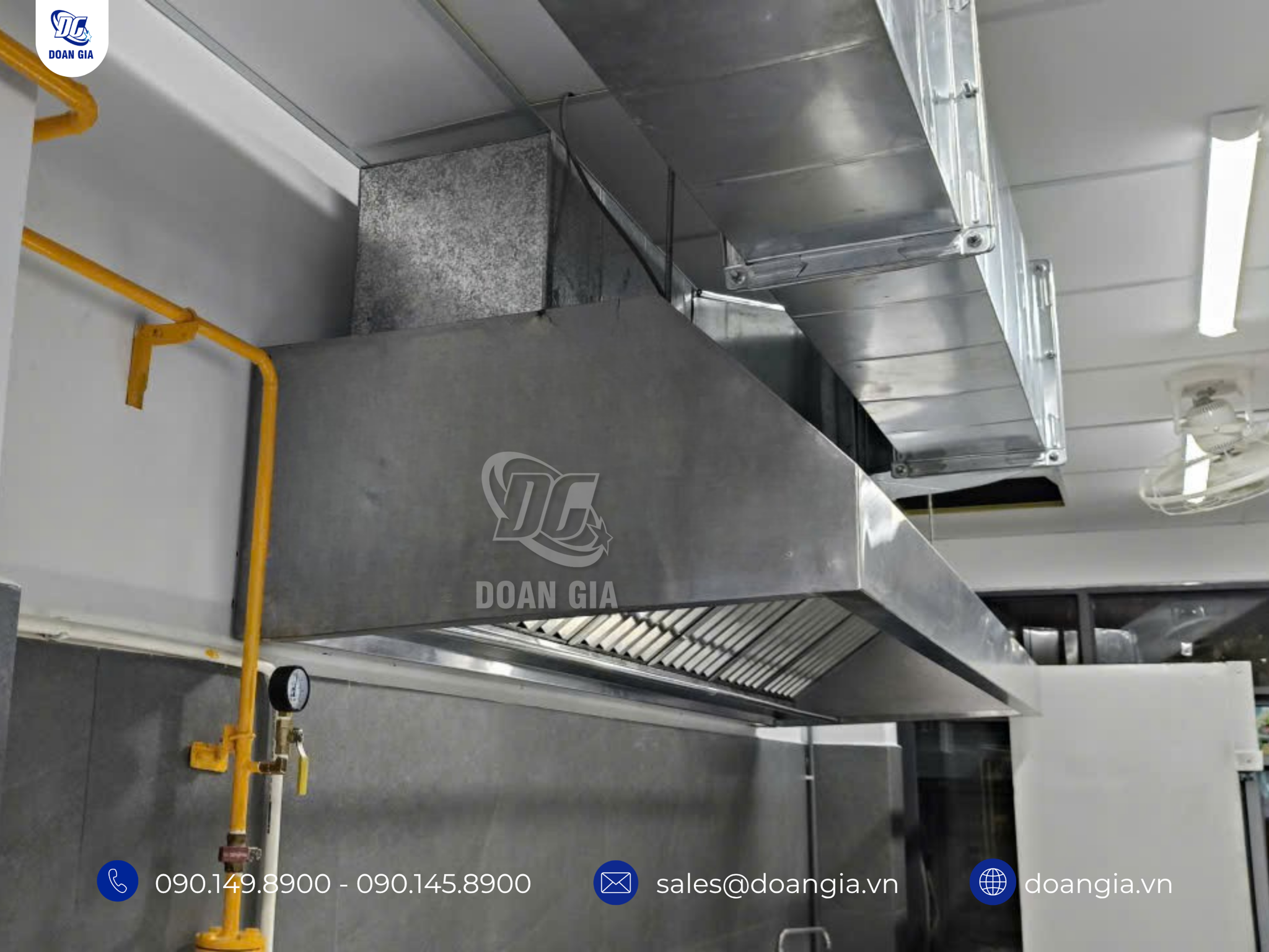 chụp hút mùi công nghiệp
