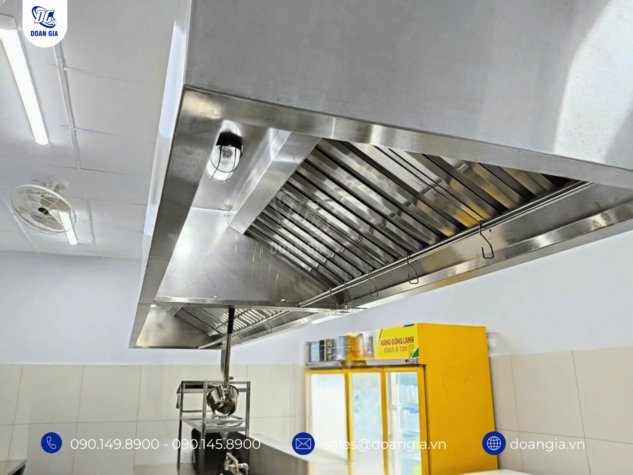 thi công chụp hút mùi công nghiệp