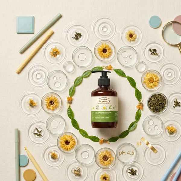 Dung dịch vệ sinh Green Pharmacy Tràm trà trị ngứa và mùi hôi vùng kín