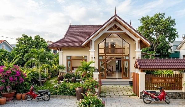 Mẫu nhà gác lửng 3 phòng ngủ mái Thái