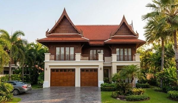 Mẫu nhà mái Thái 2 tầng 4 phòng ngủ có gara