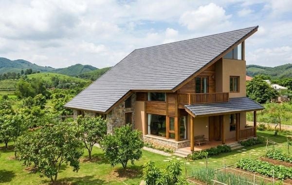 Mẫu nhà 2 tầng nông thôn 400 triệu mái lệch
