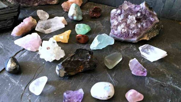 Màu sắc đá thạch anh tự nhiên