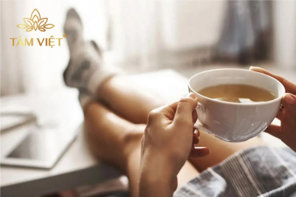 Uống trà có lên mụn không