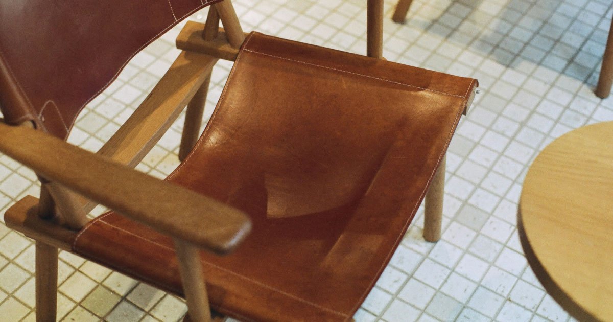 Hướng Dẫn Vệ Sinh Bàn Ghế Gỗ Ngoài Trời Bền Lâu