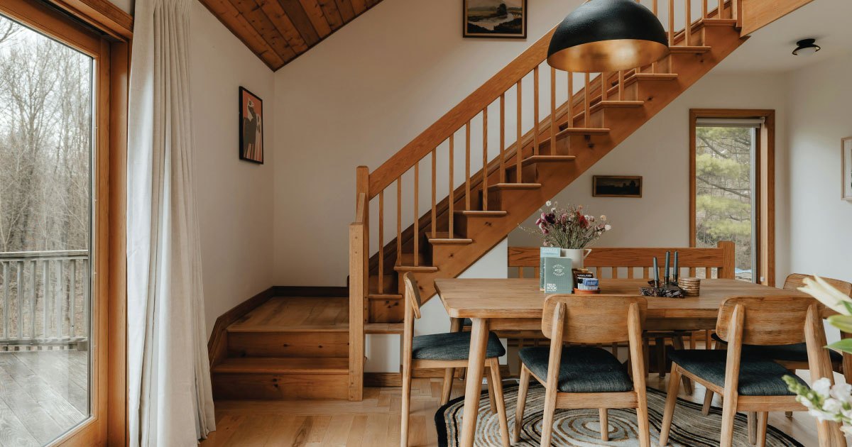 Nội thất gỗ và ánh sáng: Bí quyết để không gian thêm ấm cúng