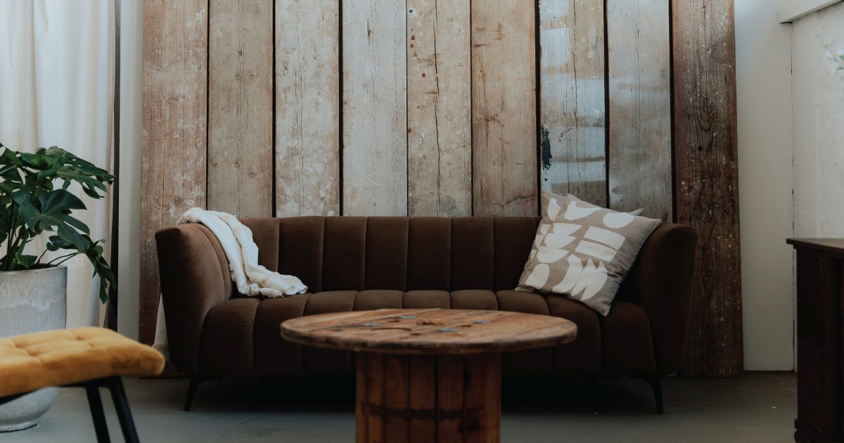 Cẩm Nang Chọn Sofa Gỗ Phù Hợp Với Từng Không Gian Phòng Khách