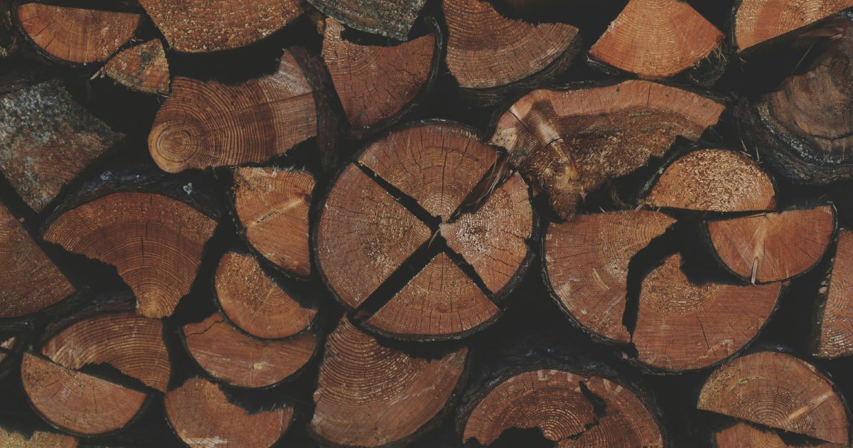 So Sánh Gỗ Tự Nhiên Và Gỗ Công Nghiệp: Nên Chọn Loại Nào?