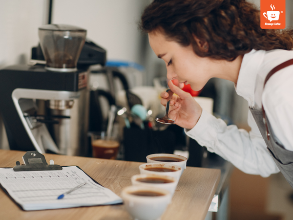 messagecoffee-cupping-coffee-la-gi
