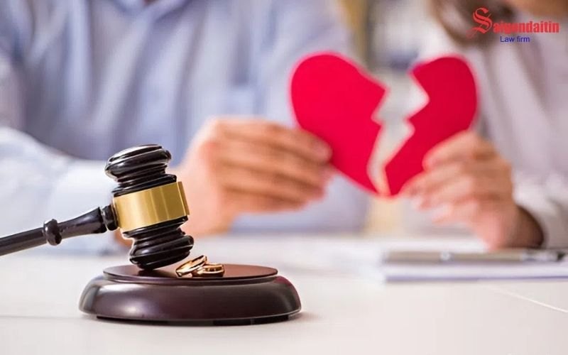 đồ họa miêu tả chung sống như vợ chồng: tài sản chung trở thành cuộc chiến không đăng ký