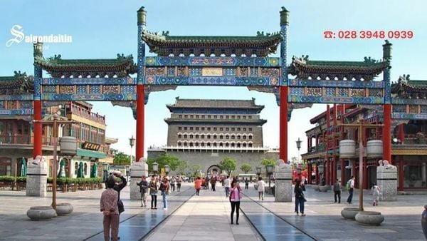 Phố đi bộ Tiền Môn nằm trên trục nam – bắc cổ xưa của thủ đô Bắc Kinh