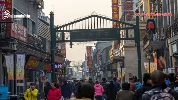 Phố đi bộ Tiền Môn nằm trên trục nam – bắc cổ xưa của thủ đô Bắc Kinh