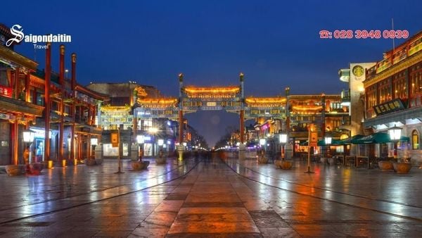 Phố đi bộ Tiền Môn nằm trên trục nam – bắc cổ xưa của thủ đô Bắc Kinh
