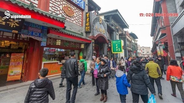 Phố đi bộ Tiền Môn nằm trên trục nam – bắc cổ xưa của thủ đô Bắc Kinh