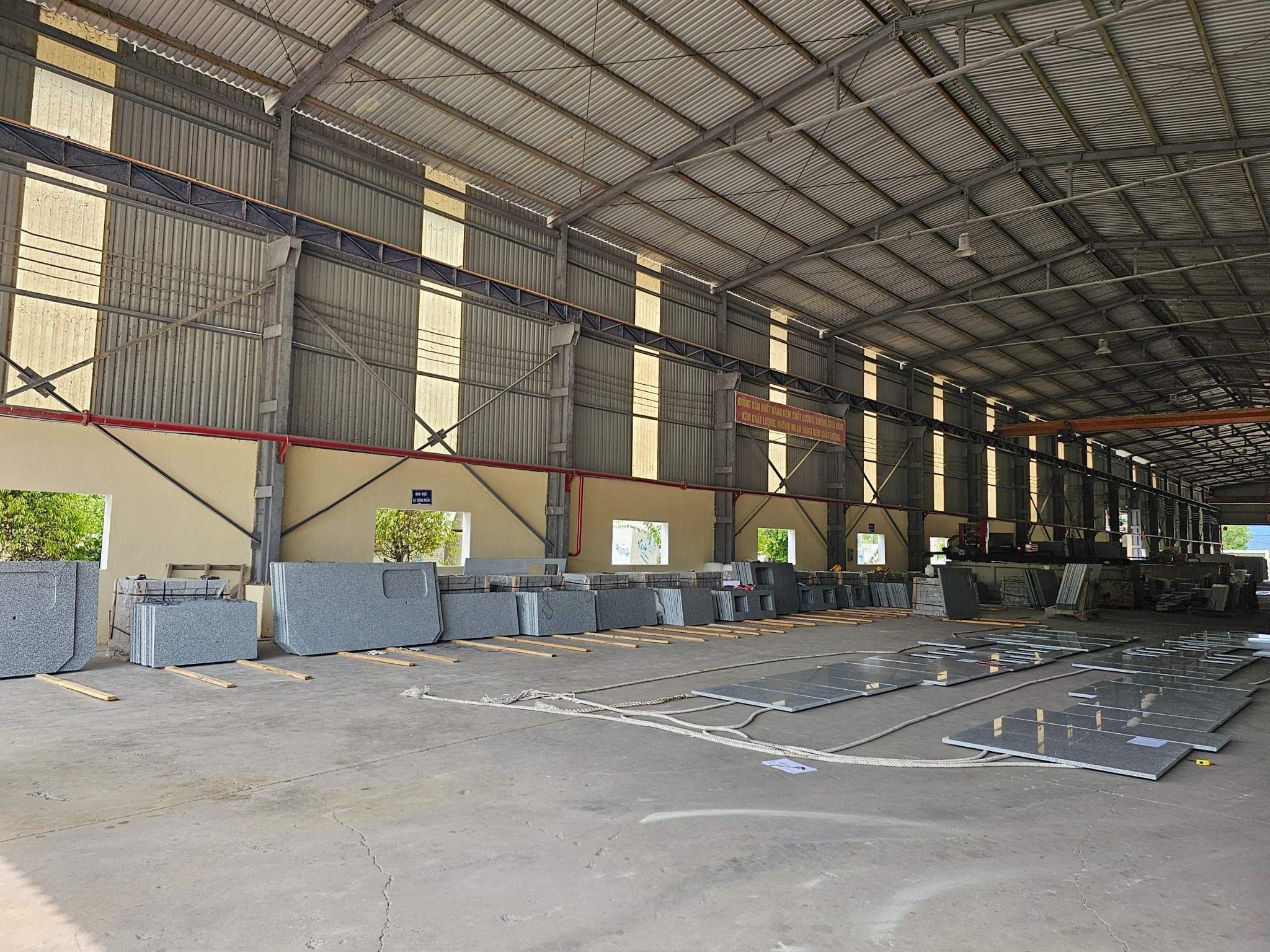 Granite Cut to Size vs Full Slabs in Real Projects