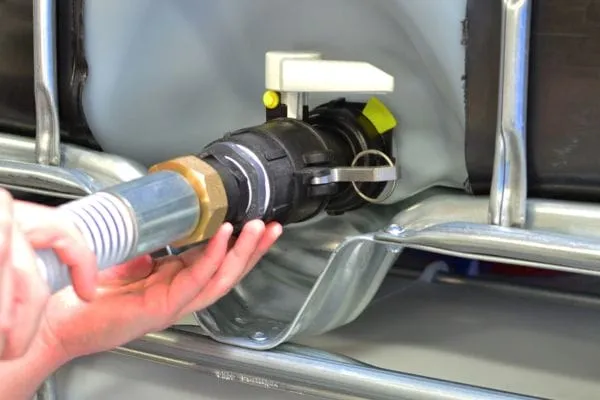 Những Ngành Nghề Sử Dụng Khớp Nối Nhanh Camlock Nhiều Nhất Hiện Nay