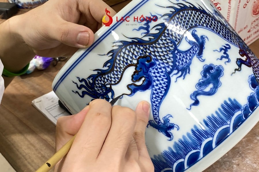 Kỹ thuật vẽ trên men gốm Bát Tràng