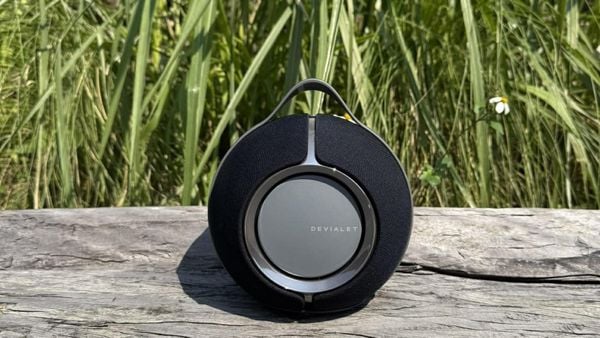 Loa di động Devialet Mania du lịch