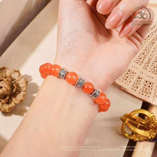 Carnelian hỗ trợ thanh tẩy và kích hoạt luân xa 2
