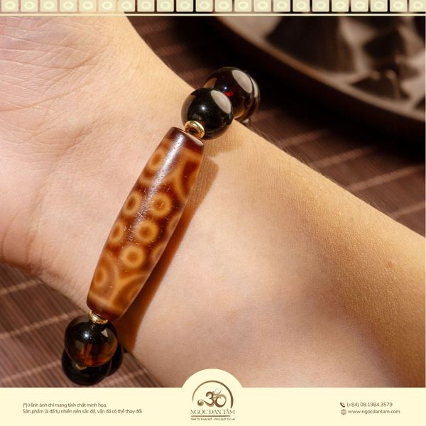 Công dụng phong thủy của việc đeo đá Dzi