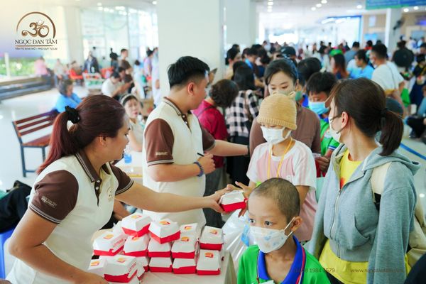 Dấu ấn ấm áp tại Bệnh viện Ung Bướu Thành phố Hồ Chí Minh