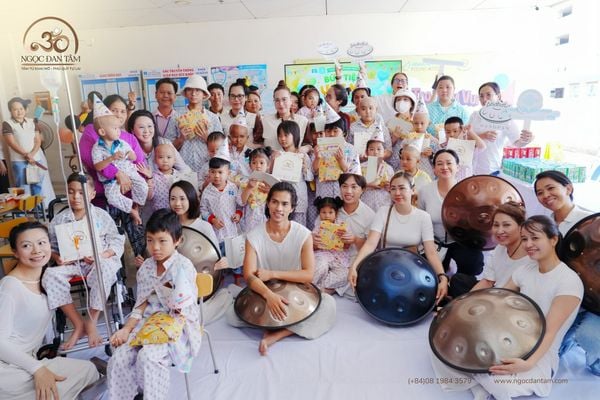 Chung tay vì một ngày mai tươi sáng hơn