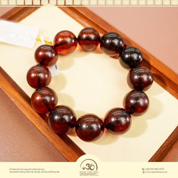 Vòng chuỗi huyết phách