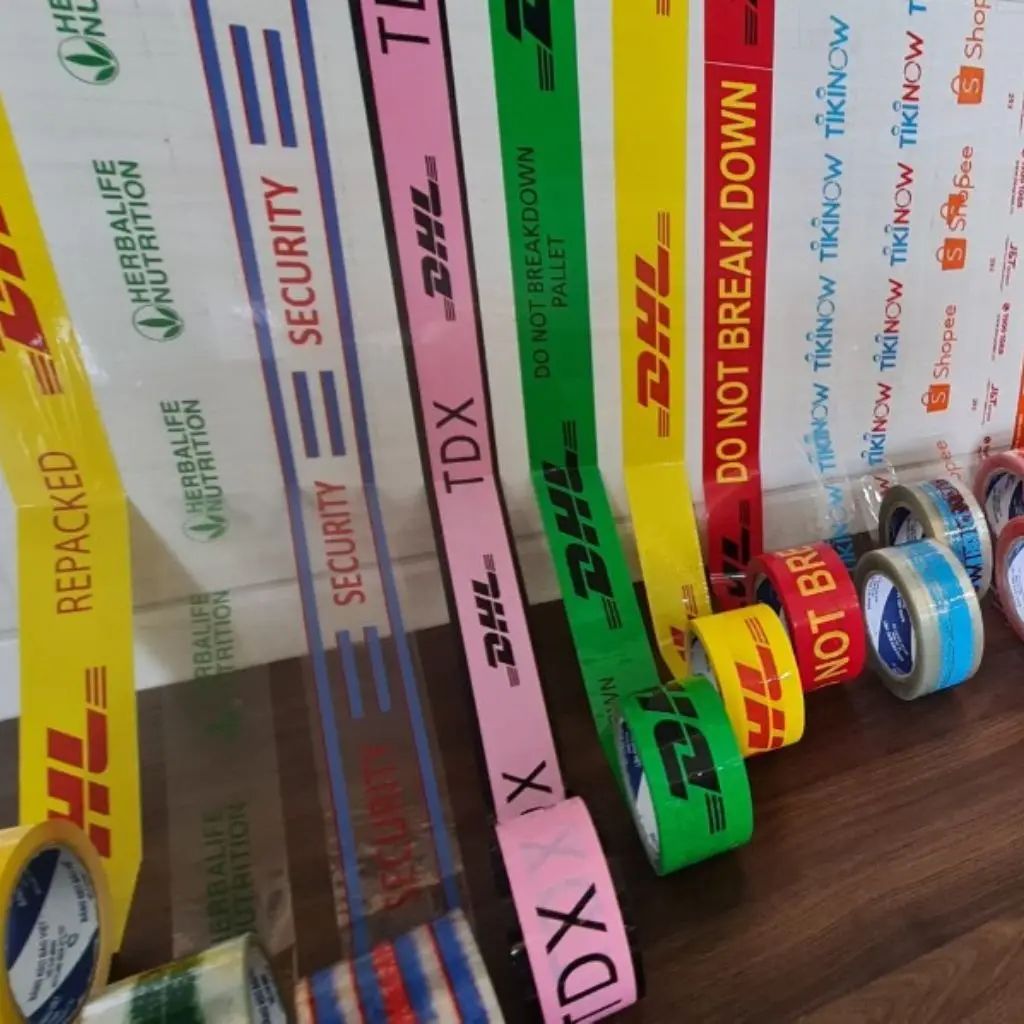 In băng keo logo - Giải pháp quảng cáo thương hiệu sáng tạo và hiệu quả