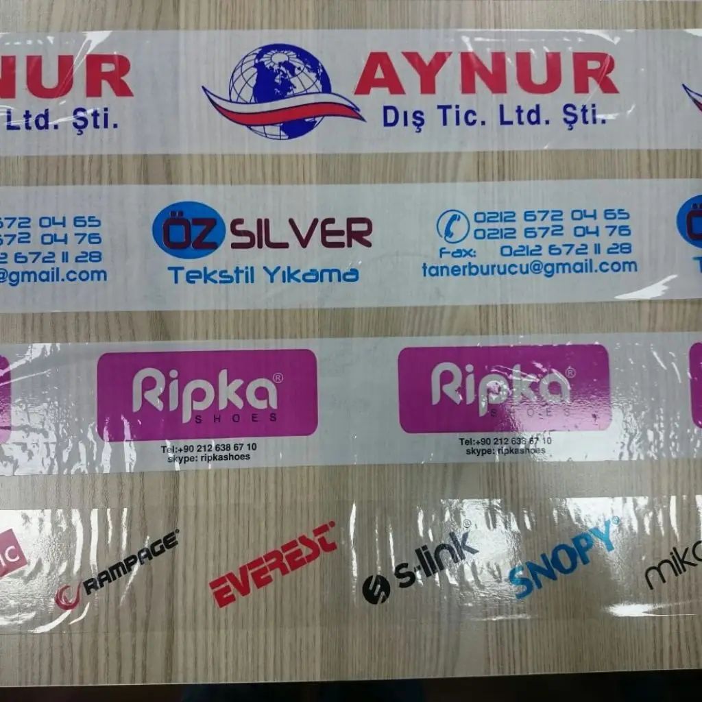 In băng keo logo - Giải pháp branding sáng tạo cho doanh nghiệp của bạn