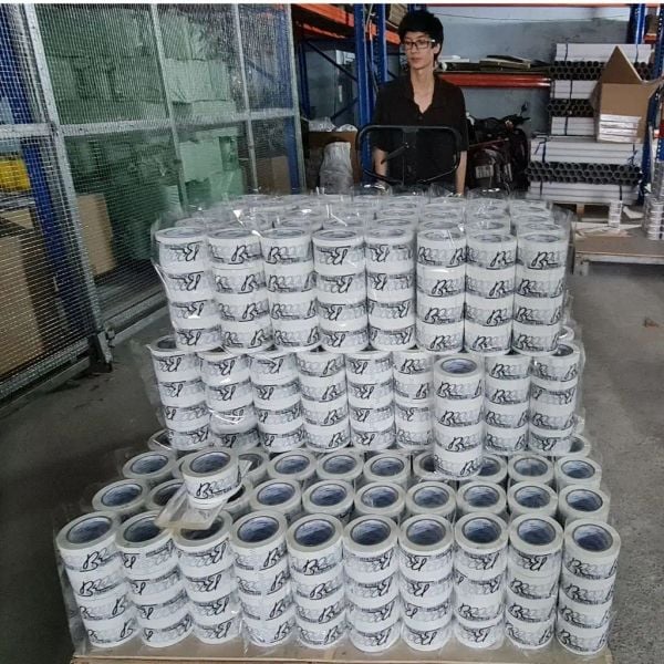 In băng keo logo số lượng ít –Giải pháp thương hiệu độc đáo1